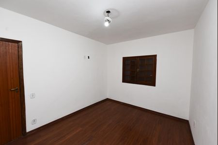 Casa para alugar com 200m², 2 quartos e 6 vagas Casa para alugar com 200m², 2 quartos e 6 vagasQuarto 2