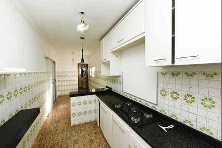 Casa para alugar com 200m², 2 quartos e 6 vagas Casa para alugar com 200m², 2 quartos e 6 vagasCozinha
