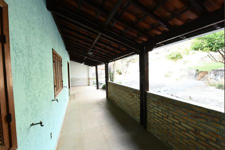 Casa para alugar com 200m², 2 quartos e 6 vagas Casa para alugar com 200m², 2 quartos e 6 vagasÁrea externa