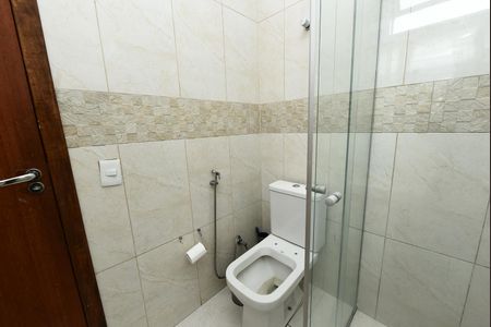 Casa para alugar com 200m², 2 quartos e 6 vagas Casa para alugar com 200m², 2 quartos e 6 vagasBanheiro social