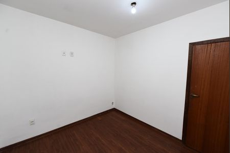 Quarto 1 de casa para alugar com 2 quartos, 200m² em Miramar (barreiro), Belo Horizonte