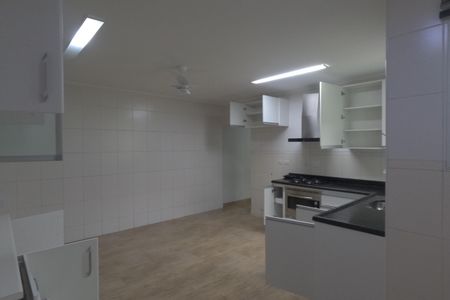 Casa para alugar com 200m², 4 quartos e 1 vagaCozinha