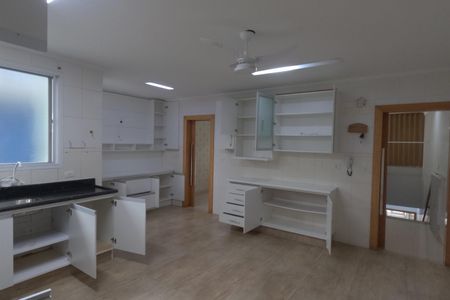 Casa para alugar com 200m², 4 quartos e 1 vagaCozinha