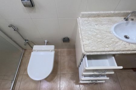 Casa para alugar com 200m², 4 quartos e 1 vagaBanheiro do Quarto 1