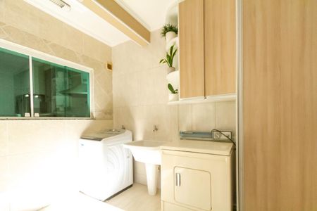 Casa à venda com 193m², 3 quartos e 3 vagasÁrea de Serviço