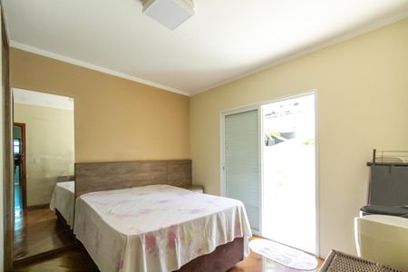 Casa à venda com 193m², 3 quartos e 3 vagasQuarto 2