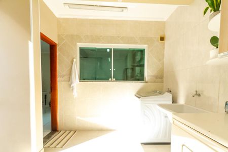 Casa à venda com 193m², 3 quartos e 3 vagasÁrea de Serviço