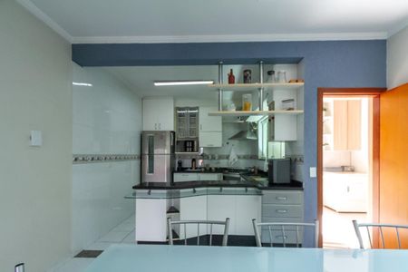 Casa à venda com 193m², 3 quartos e 3 vagasCozinha