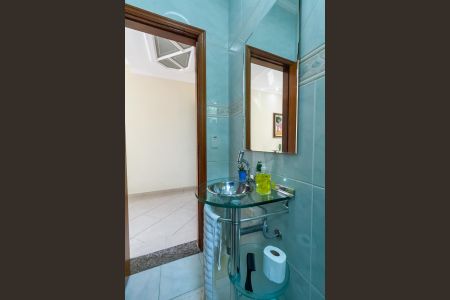 Casa à venda com 193m², 3 quartos e 3 vagasLavabo