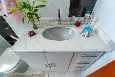 Casa à venda com 193m², 3 quartos e 3 vagasBanheiro da Suíte