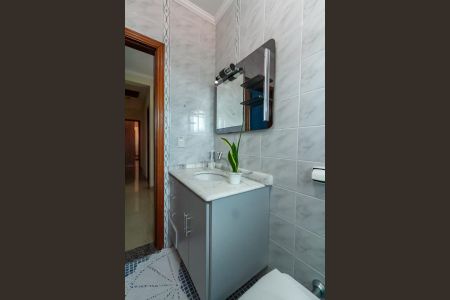 Casa à venda com 193m², 3 quartos e 3 vagasBanheiro Social