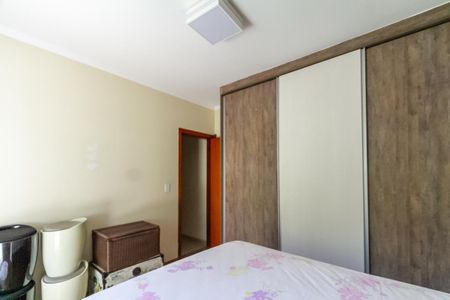 Casa à venda com 193m², 3 quartos e 3 vagasQuarto 2