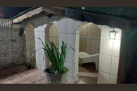 Casa para alugar com 360m², 2 quartos e 2 vagasÁrea externa