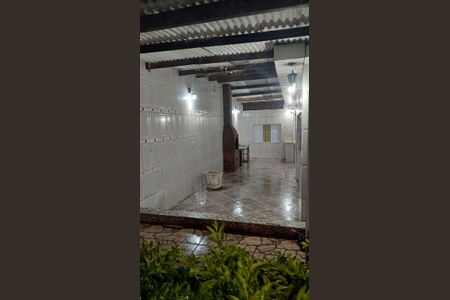 Área de serviço de casa para alugar com 2 quartos, 360m² em Jardim Aurea, Poá
