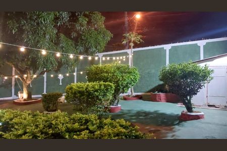 Casa para alugar com 360m², 2 quartos e 2 vagasÁrea externa