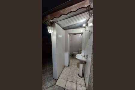 Banheiro de casa para alugar com 2 quartos, 360m² em Jardim Aurea, Poá