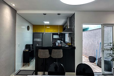 Casa à venda com 115m², 3 quartos e 2 vagasCozinha