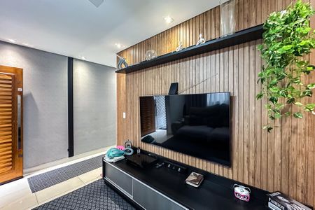 Casa à venda com 115m², 3 quartos e 2 vagasSala