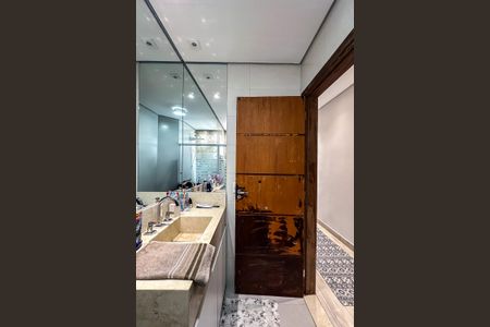 Casa à venda com 115m², 3 quartos e 2 vagasBanheiro