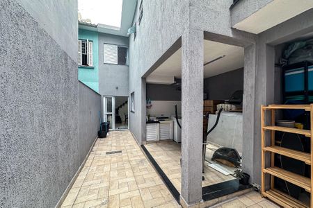 Casa à venda com 115m², 3 quartos e 2 vagasQuintal