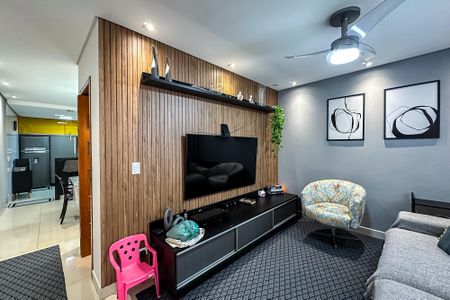 Casa à venda com 115m², 3 quartos e 2 vagasSala