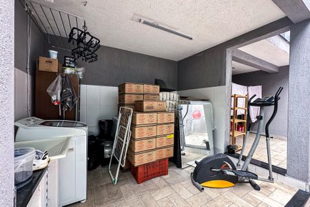 Casa à venda com 115m², 3 quartos e 2 vagasÁrea de Serviço