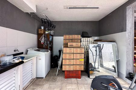 Casa à venda com 115m², 3 quartos e 2 vagasÁrea de Serviço