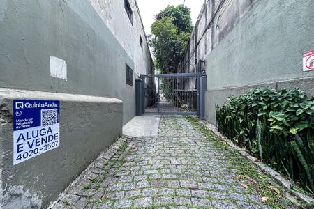 Casa à venda com 115m², 3 quartos e 2 vagasEntrada