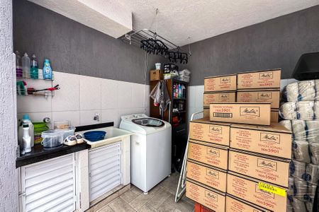 Casa à venda com 115m², 3 quartos e 2 vagasÁrea de Serviço