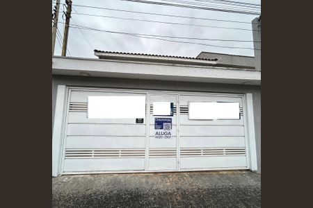 Casa para alugar com 252m², 6 quartos e 2 vagasPlaca instalada na fachada do imóvel 
