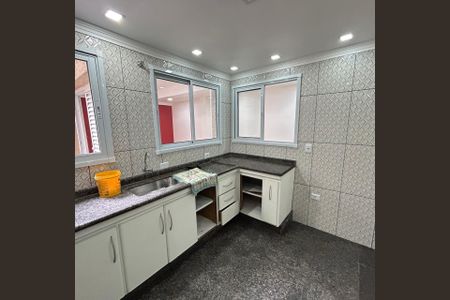 Casa para alugar com 252m², 6 quartos e 2 vagasCozinha