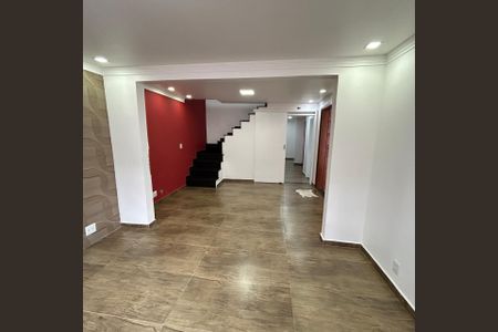 Casa para alugar com 252m², 6 quartos e 2 vagasSala