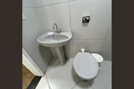 Casa para alugar com 252m², 6 quartos e 2 vagasBanheiro 2