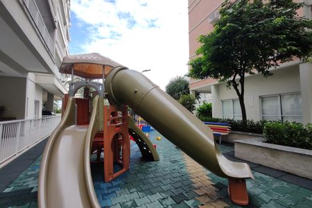 Apartamento à venda com 59m², 2 quartos e 1 vagaÁrea comum - Playground