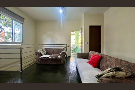 Sala  de casa à venda com 4 quartos, 240m² em Salgado Filho, Belo Horizonte