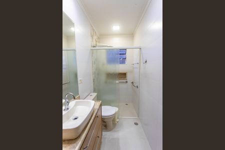 Casa à venda com 95m², 2 quartos e 4 vagasBanheiro da suíte 