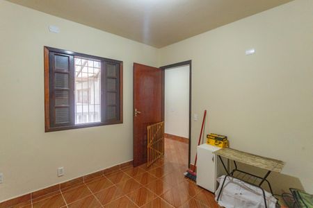 Casa à venda com 95m², 2 quartos e 4 vagasQuarto 2 