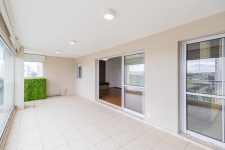 Apartamento à venda com 130m², 3 quartos e 2 vagasVaranda