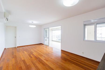 Apartamento à venda com 130m², 3 quartos e 2 vagasSala