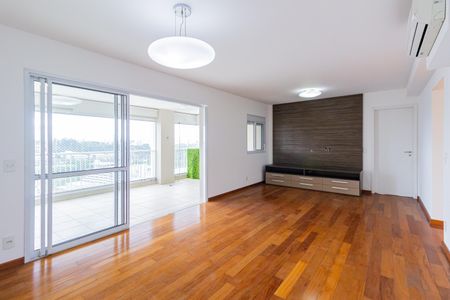 Sala de apartamento à venda com 3 quartos, 130m² em Santo Amaro, São Paulo