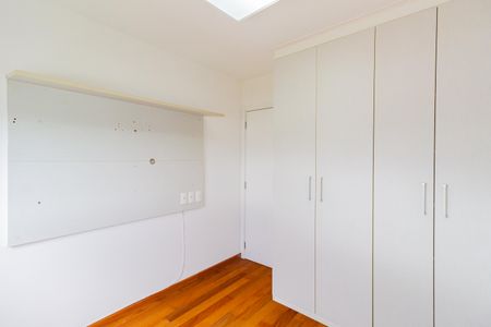 Apartamento à venda com 130m², 3 quartos e 2 vagasQuarto 
