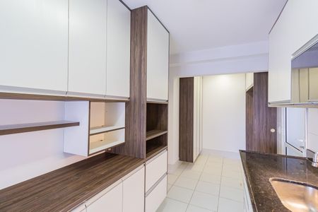 Apartamento à venda com 130m², 3 quartos e 2 vagasCozinha
