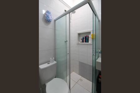 Casa para alugar com 80m², 2 quartos e 2 vagasBanheiro 