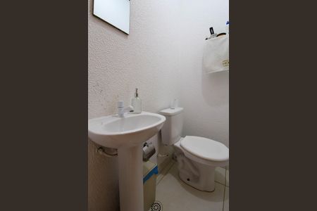 Casa para alugar com 80m², 2 quartos e 2 vagasLavabo 