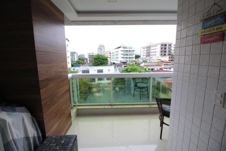 Apartamento à venda com 80m², 3 quartos e 1 vagaVaranda