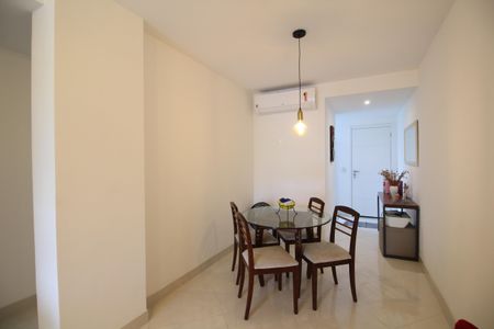 Apartamento à venda com 80m², 3 quartos e 1 vagaSala