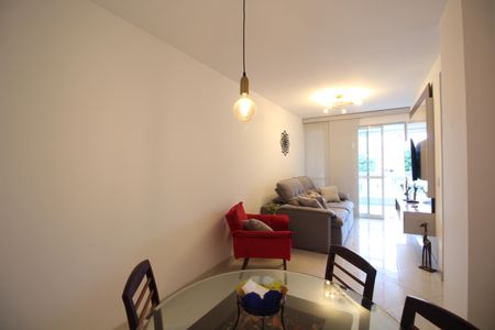 Apartamento à venda com 80m², 3 quartos e 1 vagaSala