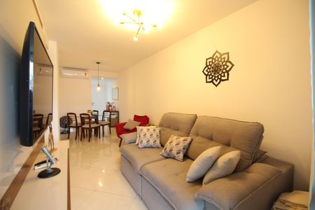 Apartamento à venda com 80m², 3 quartos e 1 vagaSala