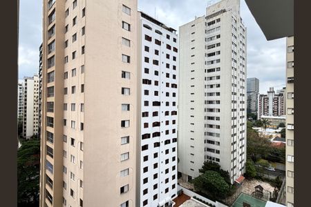 Vista de apartamento à venda com 2 quartos, 42m² em Campo Belo, São Paulo