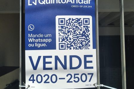 Casa à venda com 142m², 3 quartos e 2 vagasFachada